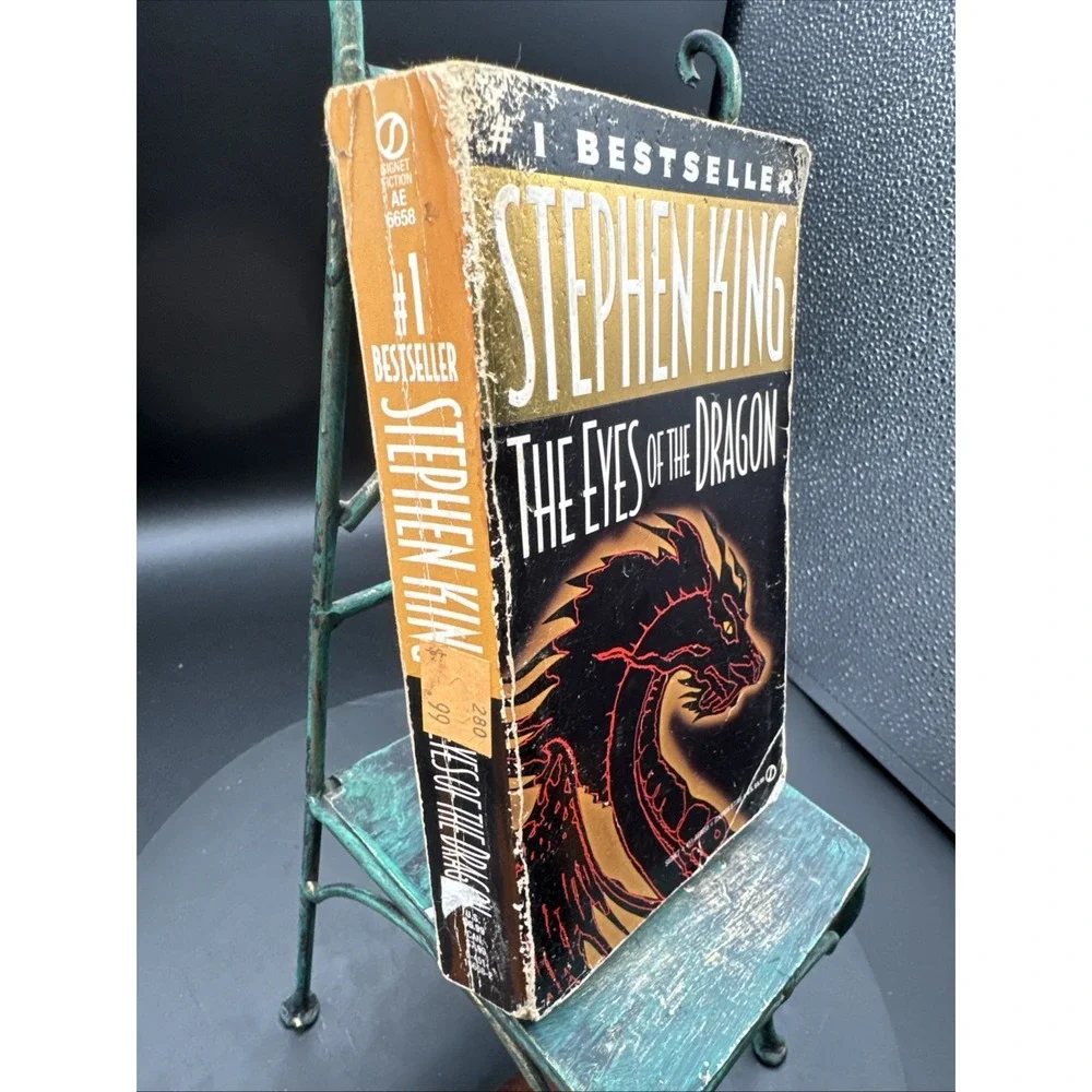 THE EYES OF THE DRAGON STEPHEN KING PAPERBACK 1ST EDITION